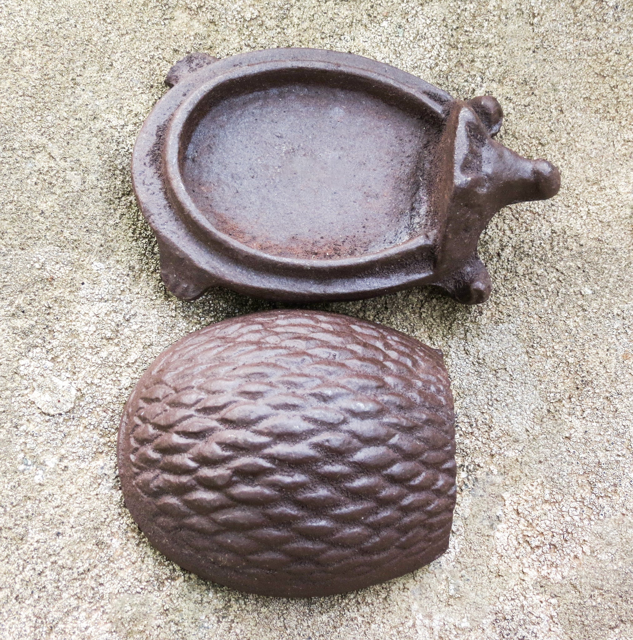 Cast Iron Friendly Key Keeper – Old Sturbridge Village Store